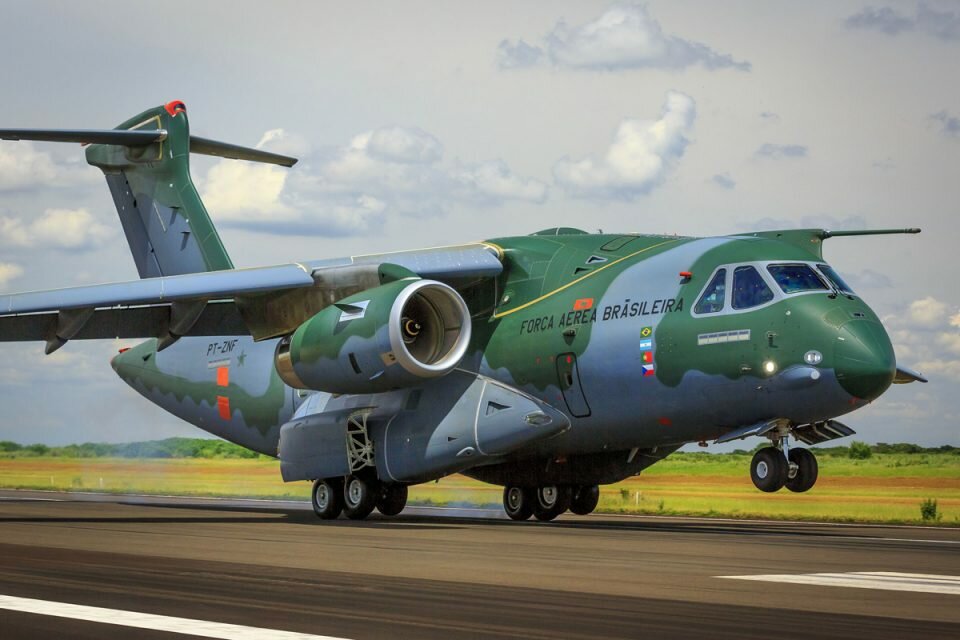 KC 390 é exemplo de cooperação entre Brasil e Portugal na área de Defesa. Partes da aeronave são fabricadas em terras lusitanas - Foto: FAB